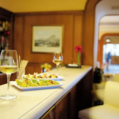 Excelsior Palace Hotel 4*
