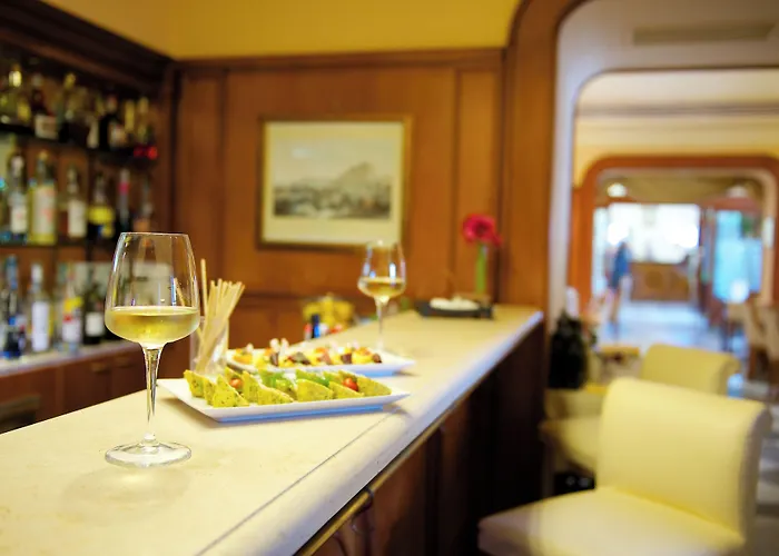 Excelsior Palace Hotel 4*